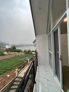 Μπαλκόνι ή βεράντα στο Lotus sikunir dieng