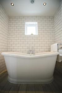 Gallery image of Kirklea Island Suites in Tarbert