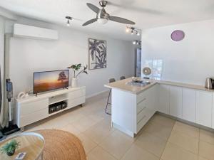 Η κουζίνα ή μικρή κουζίνα στο Mooloolaba Magic at Beachclub Mooloolaba