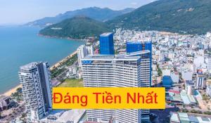 归仁FLC Sea Tower Quy Nhơn- View Biển的一张城市图片,上面写着“dancing tram hit”