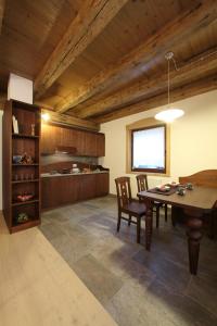 Fotografie z fotogalerie ubytování Zoncolan Apartments v destinaci Sùtrio