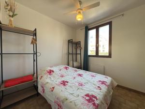 Postel nebo postele na pokoji v ubytování T2 climatisé proche centre ville