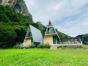 Φυσικό τοπίο κοντά σε αυτή η παραθεριστική κατοικία +12 φωτογραφίες