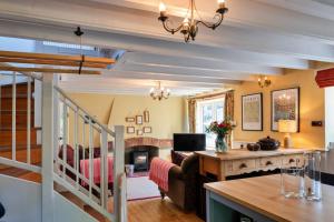 Posezení v ubytování Finest Retreats - Marsh Cottage