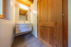 Φωτογραφία από το άλμπουμ του Chalet Nendaz - moderne et paisible σε Plan Fey +15 φωτογραφίες