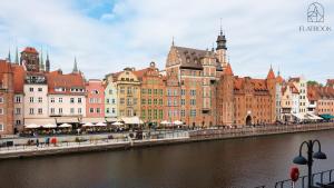 Cảnh Gdańsk hoặc tầm nhìn thành phố từ căn hộ