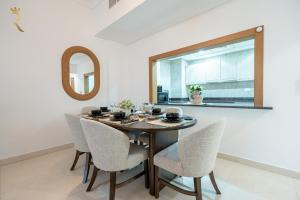 Gallery image of Glow Haus Yas Island in Abu Dhabi