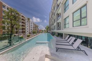 Kolam renang di atau dekat dengan Space 404 - 1BDR with Coworking, Pool & Gym Access