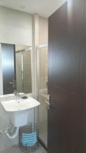 Un baño de Crystal Loft A409