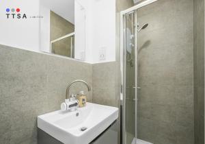 Ένα μπάνιο στο TTSA - Studio - Norwood Junction - Kings Rd 5