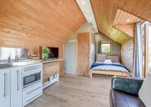 Piccola camera con letto e cucina. di South View Retreat a Carlton Altre 65 foto