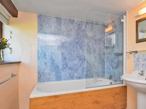 Koupelna v ubytování Miller's Cottage -Uk48595