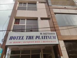 a hotel the platinum sign on a building at Hotel O Zirakpur City Court Complex Formerly The Platinum in Zirakpur
