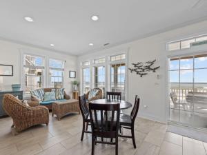 Posezení v ubytování Oceans Edge + 63 fotografií