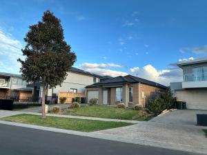 Gallery image of Stylish four bedroom family retreat in Saltwater Coast in Point Cook