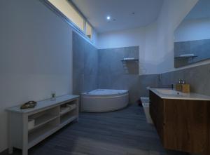 Foto dalla galleria di Holiday Garibaldi a Napoli