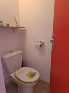 Ένα μπάνιο στο Duplex Près Du Lac De La Raviège +15 φωτογραφίες
