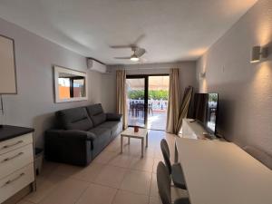 Μια τηλεόραση ή/και κέντρο ψυχαγωγίας στο Seafront Royal Garden The View