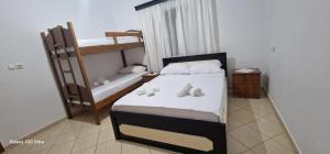 Galería fotográfica de Klevis Apartaments en Ksamil