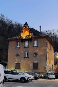 Gallery image of la Montagnette L ours T1 maison en travaux de 10h a 17h in Moutiers