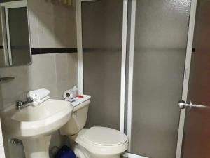 Ένα μπάνιο στο Hotel DI-AN