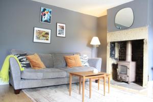 Gallery image of Historic 2 bed Joseph's Cottage, Belper in Belper +9 photos
