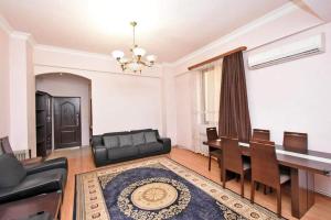 Posezení v ubytování kvartira v centre goroda