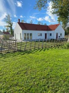 Bygningen som feriehuset ligger i