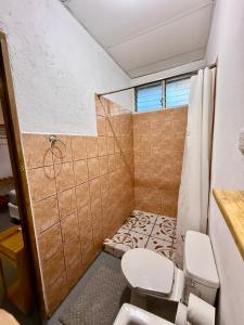 Ένα μπάνιο στο Hostal Namborus