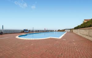 Swimmingpoolen hos eller tæt på Casa Vacanza Villa Maria + 21 billeder