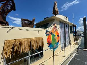 Gambar di galeri bagi The Tiki Treasure di Kemah