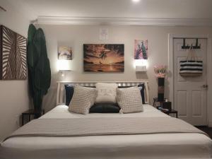 Fotografie z fotogalerie ubytování Private Guest House 2 bedrooms & 2 baths near Grace Bay Beach & Long Bay Beach. v destinaci Providenciales