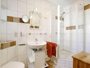 Ένα μπάνιο στο 1-bedroom holiday home +24 φωτογραφίες