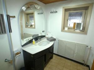 Et badeværelse på Forester's House Bullerbü + 15 billeder