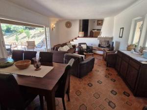 Χώρος καθιστικού στο Villa in Sainte Maxime with swimming pool