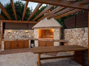 Εγκαταστάσεις μπάρμπεκιου για όλους τους επισκέπτες της βίλας