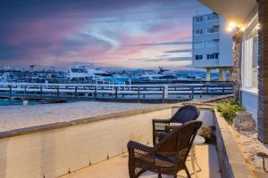 ニューポートビーチにあるThe Edgewater Condos by AvantStay Waterfront Views and Short Walk to Beachのギャラリーの写真