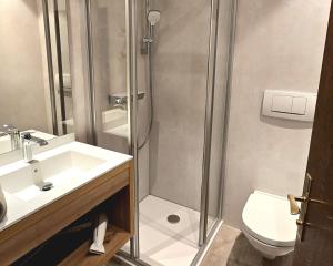 Ένα μπάνιο στο Appartements Alpenland Pertisau +58 φωτογραφίες