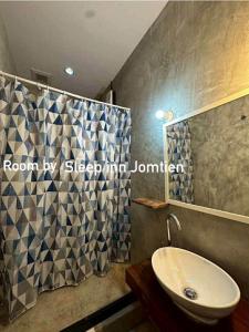 Ένα μπάνιο στο Room by sleep inn Jomtien