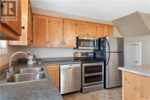 Gallery image of Very Central Moncton Cozy House with a back Lawn in Moncton