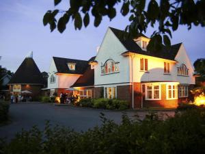 Budova, kde se hotel nachází + 62 fotografií