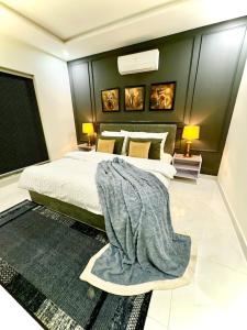 Φωτογραφία από το άλμπουμ του Zameen Opal luxury Stay LDA Avenue Raiwind Rd στη Λαχόρη