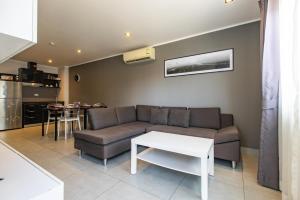 Χώρος καθιστικού στο Modern Condo - 1BR T1-201 +7 φωτογραφίες