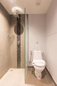 Ένα μπάνιο στο Modern Condo - 1BR T1-201