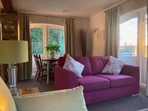 Istumisnurk majutusasutuses Sleepy Fox Cottage