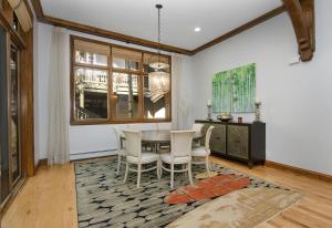 Galería fotográfica de Freemont building F4 townhouse en Edwards