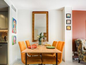 Χώρος καθιστικού στο Casa Rainbow by Hello Homes Sitges