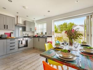 Køkken eller tekøkken på Norfolk Broads Cottage