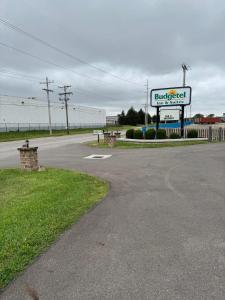 Ảnh trong thư viện ảnh của Budgetel Inn & Suites ở Columbus