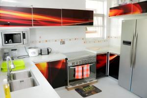 Afbeelding uit fotogalerij van Akwaaba Retreats in Tema +7 foto's